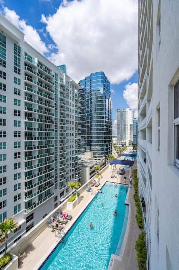 Miami Vice Oceanfront Sky Villa Buitenkant foto